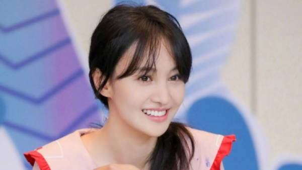 Chinese actress Zheng Shuang fined and banned Chinese actress Zheng Shuang fined and banned