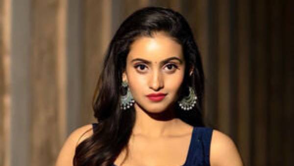 వద్దన్నా ఇంటికొస్తాడంటూ దీపిక పిల్లి