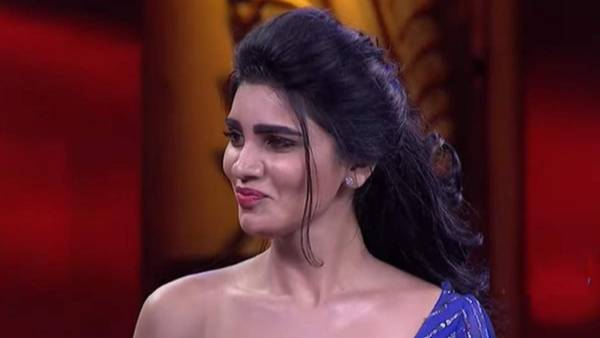 అన్నింట్లోనూ ఉంటూ రచ్చ చేస్తుంది