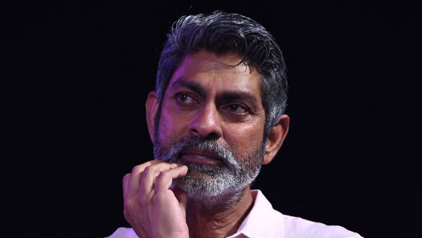రజనీకాంత్ సినిమాలో పవర్ఫుల్ విలన్