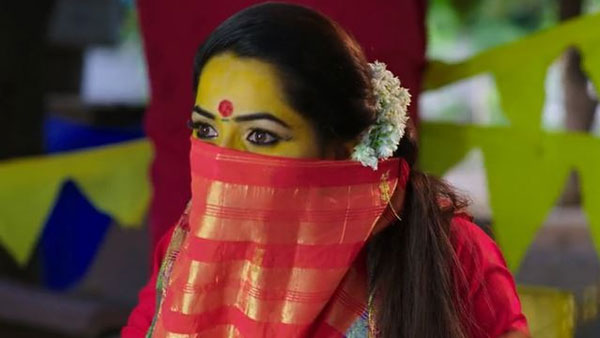 భాగ్యంను బుట్టలో పడేసుకొన్న మోనిత