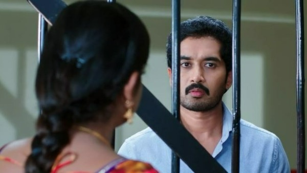 పోలీస్ స్టేషన్లో మోనిత