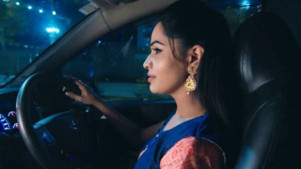 రిజిస్టర్ ఆఫీస్లో అలా పెళ్లి అంటూ మోనిత