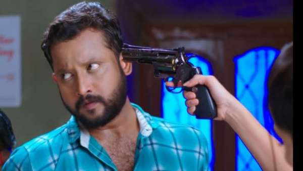 కార్తీక్ను చంపకుండా మంచి పని