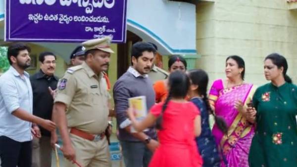 నోరు మూయవే మోనిత అంటూ..