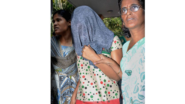 సహాయం చేసిన వారిపై కూడా కేసు నమోదు