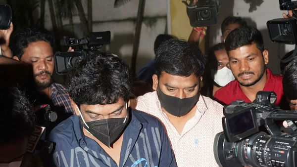 ఆ చట్టాలను ఉల్లఘించి