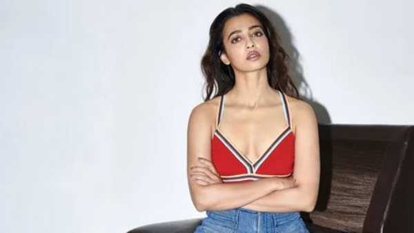 కళకు, అశ్లీలతకు తేడా తెలియదా?