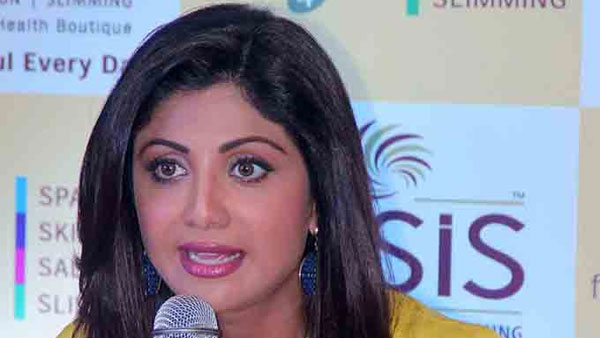 శిల్పా శెట్టికి నోటీసులు