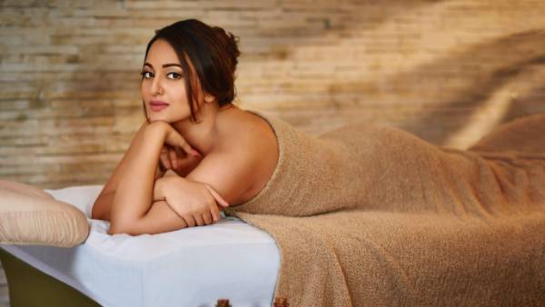 భుజ్ చిత్రంతో విజయాన్ని అందుకొంటూ