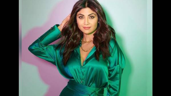 హినా ఖాన్ ప్రశంసలు