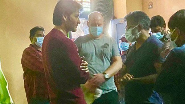 Director sukumar met mahesh babu yesterday in hyderabad Director sukumar met mahesh babu yesterday in hyderabad