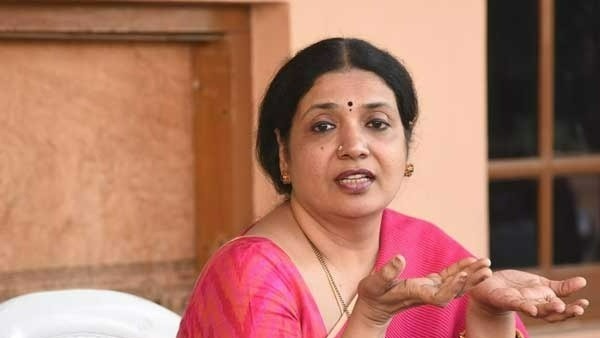 జీవిత మీద పరోక్షంగా విమర్శలు