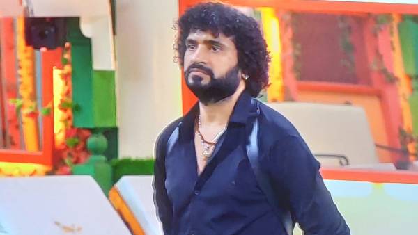 నటరాజ్ మాస్టర్ వర్సెస్ విశ్వ