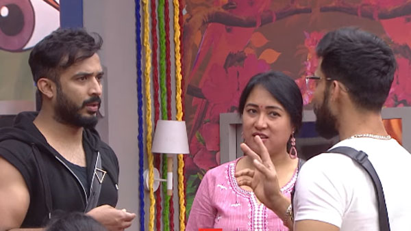యాంకర్ రవి, ప్రియ పేర్లను చెబితే..