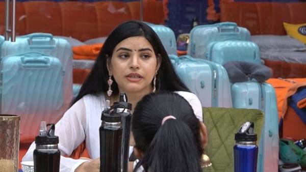 గడ్డాలు మీసాలు ఏవీ అని నాన్న అంటే.