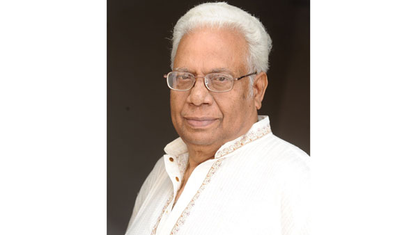 బాపు చిత్రం సాక్షితో సినీ రంగంలోకి