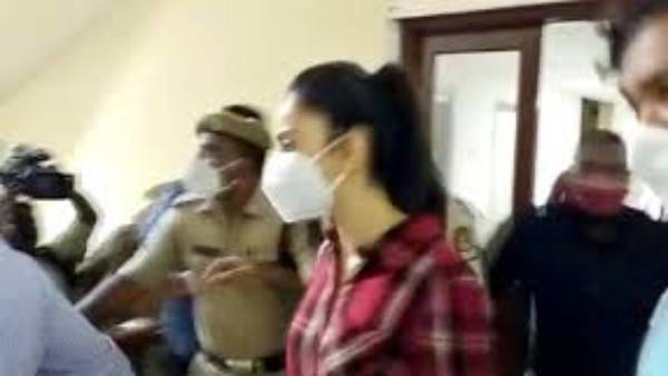 ఏడు గంటల పాటు విచారణ