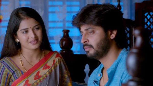 సొంత ఇంట్లోనే దొంగలా..