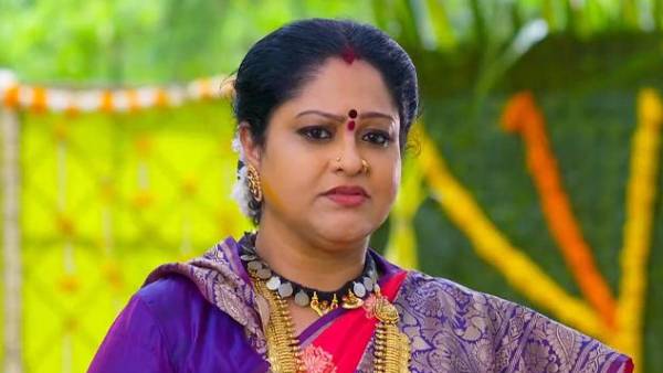 చిచ్చు మరింత పెద్దగా అవ్వాలని మల్లిక ప్రయత్నం