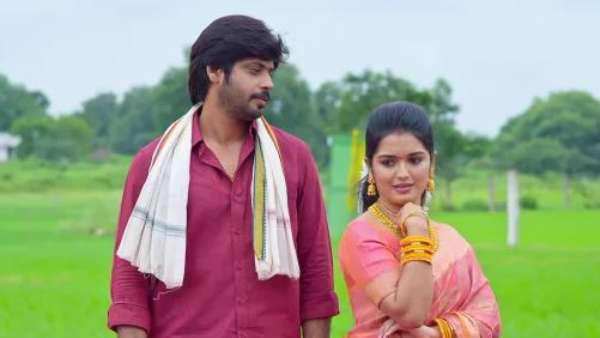 మరోసారి ముద్దుల వర్షం