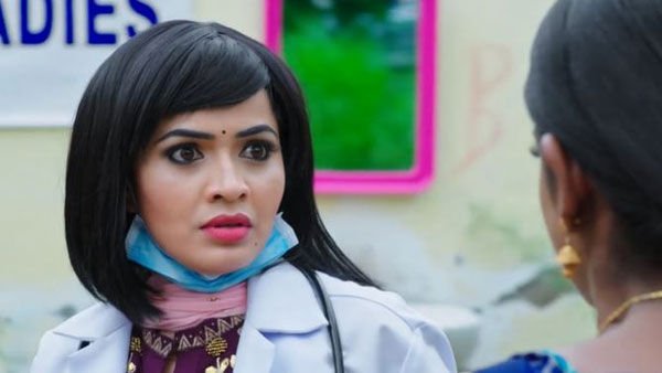 టీ తెచ్చిన మూగమ్మాయి మోనితే..