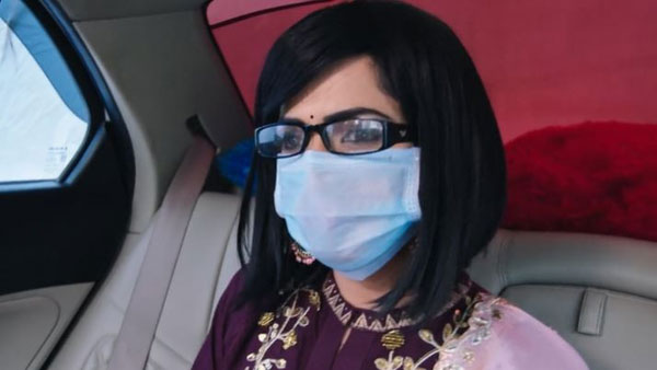 పెళ్లి చేసుకొనేందుకు కారులో కార్తీక్ వద్దకు