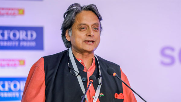 ఎవరీ శశిథరూర్ అంటే..