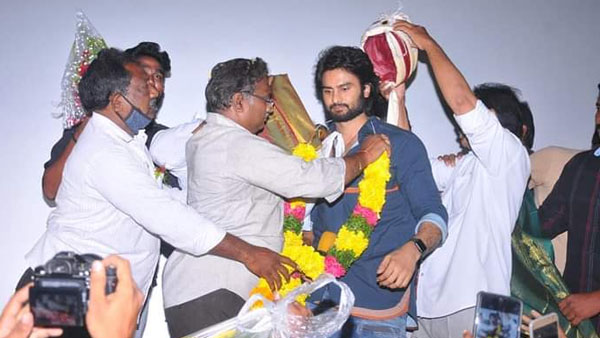 సుధీర్ బాబు టీమ్ జైత్రయాత్ర