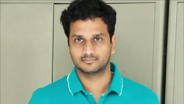 కమెడియన్ , లీడ్ రోల్స్..