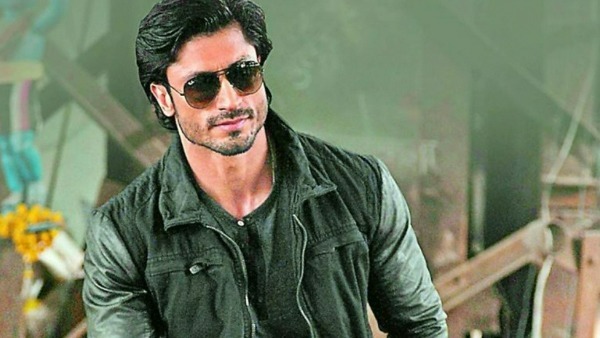 ఎక్కువగా విలన్ పాత్రల్లో
