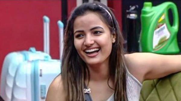 ఆమె కూడా సేఫ్.. వాళ్లిద్దరూ వల్లే ఇలా
