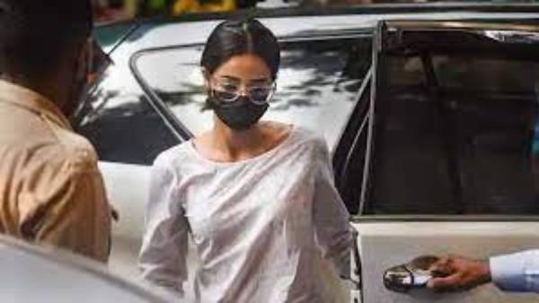 వ్యక్తిగత కమిట్మెంట్స్ కారణంగా