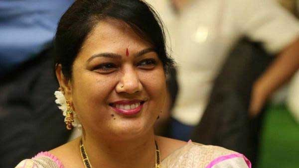 ఎగతాళి చేశారు
