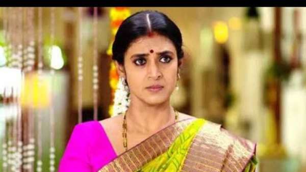 శృతి దగ్గరకు వచ్చిన ప్రేమ్.. నవ్వమని