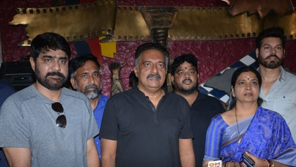 మహేశ్ సినిమా నుంచి చెప్పకుండా తీశారు