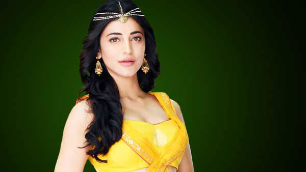 ప్రియుడితో కలిసి ఒకేచోట... రచ్చ చేస్తూ