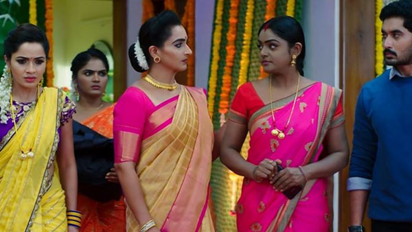 చిట్టి చెల్లికి ఎన్ని విద్యలో అంటూ దీప