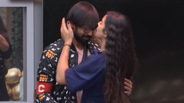 పాము చావకుండా.. కర్ర విరగకుండా అంటూ