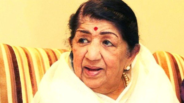 Lata Mangeshkar health Update: Paramhans Acharya Maharaj conducted Mahamrityunjay jaap Lata Mangeshkar health Update: Paramhans Acharya Maharaj conducted Mahamrityunjay jaap