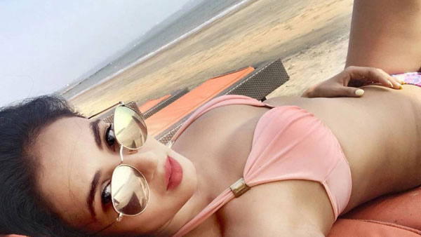 అందులో ఎప్పుడూ ఫుల్ బిజీగానే