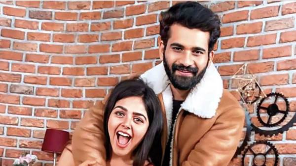 బయట కూడా రచ్చ చేసిన జంట