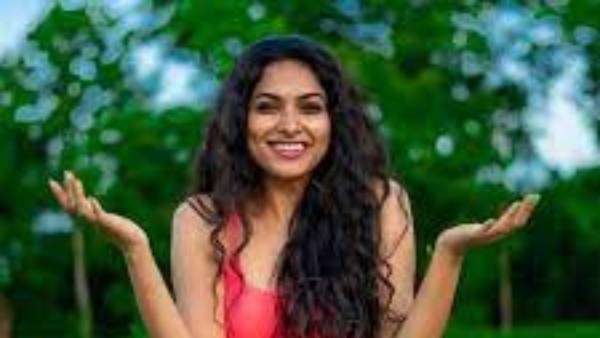 అలా పరిచయం.. ఆ సినిమాలతో