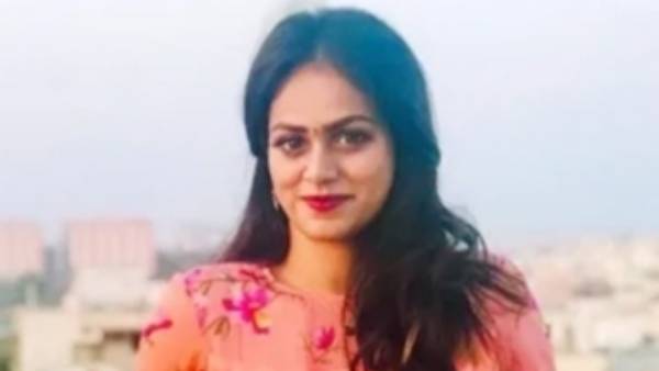 అక్కడే సందడిగా