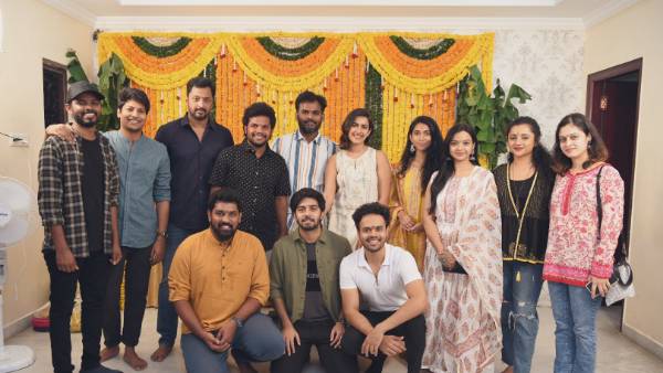 ఫొటోస్ వైరల్
