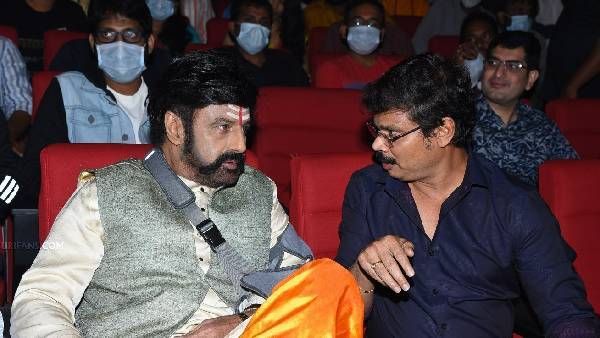 రికార్డులు బద్దలు