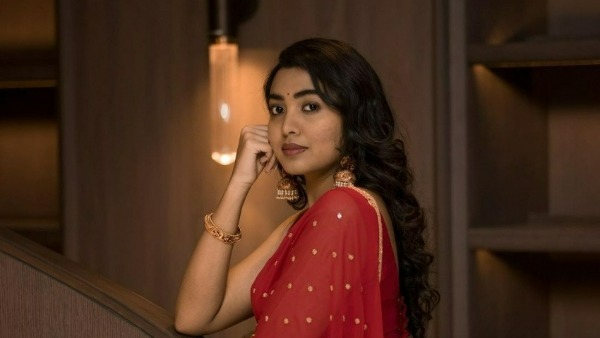 దొరసానిగా ఎంటరైన శివాత్మిక