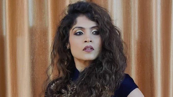 Josh Content Creator Bhumika Modi meet the greet with Salman Khan at IIFA 2022 Josh Content Creator Bhumika Modi meet the greet with Salman Khan at IIFA 2022