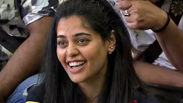 ప్రత్యేకంగా అభినందనలు