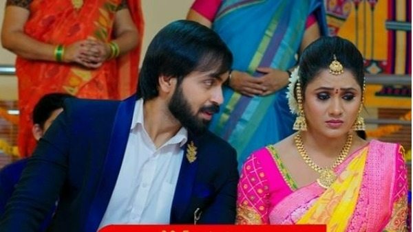 బాంబు పేల్చిన హిమ